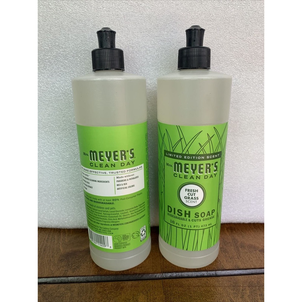 Mrs Meyer's Limited Edition Spring Dish Soaps in Fresh Cut Grass Scent Lot of 2‎